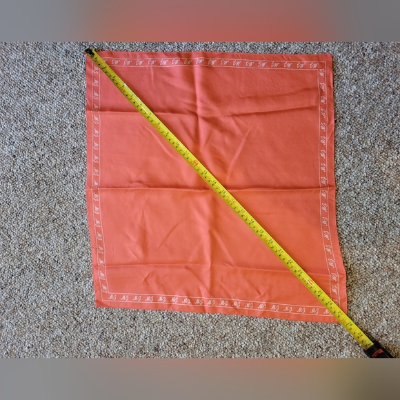 Marc Jacobs scarf - Picture 6 of 9